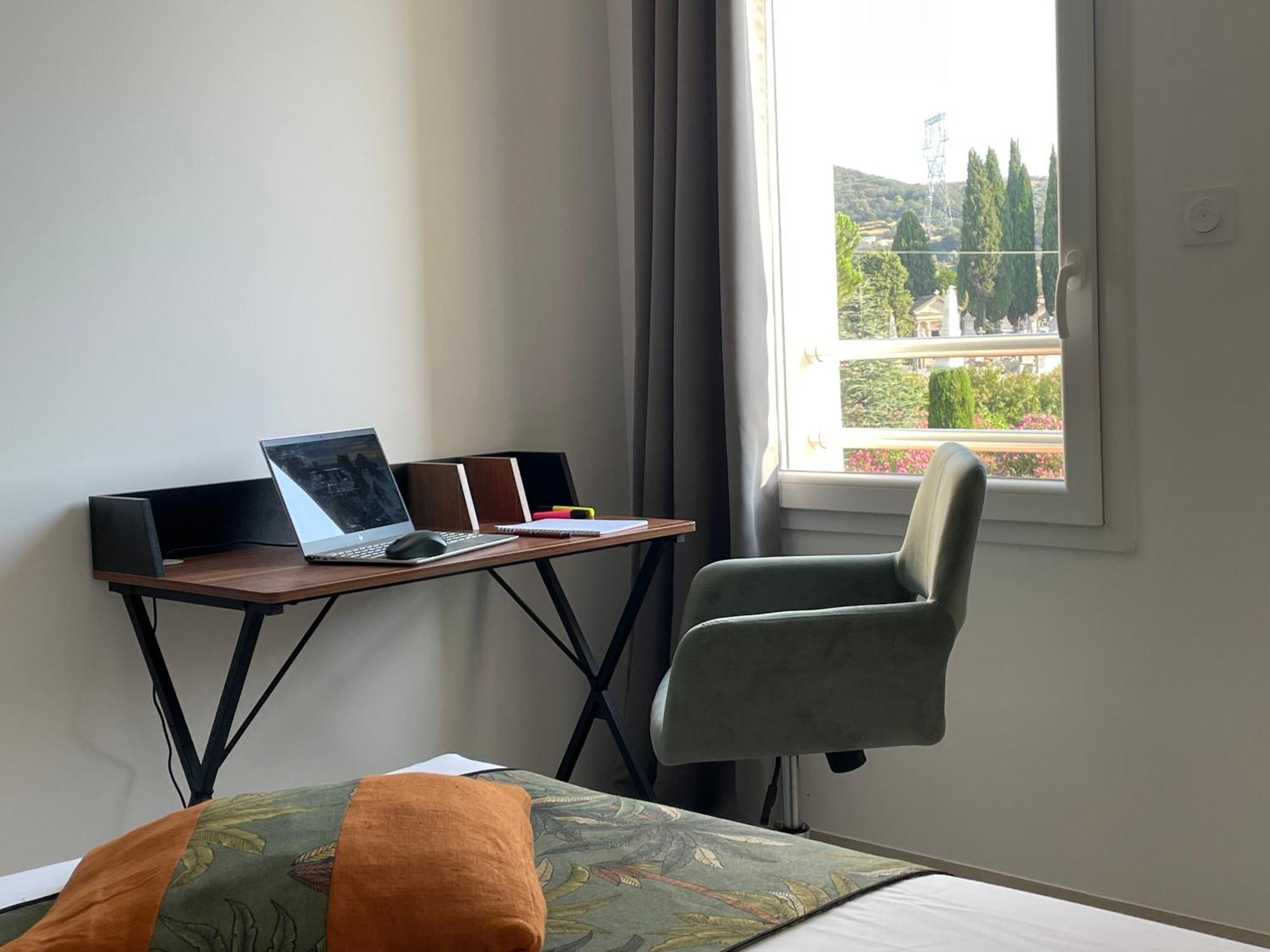 Val Des Bruyeres - Gite 15Mn Pezenas Avec Terrasse Et Cour Close - Parking Privatif Securise - Wifi Ftth Gratuit Neffies Екстериор снимка